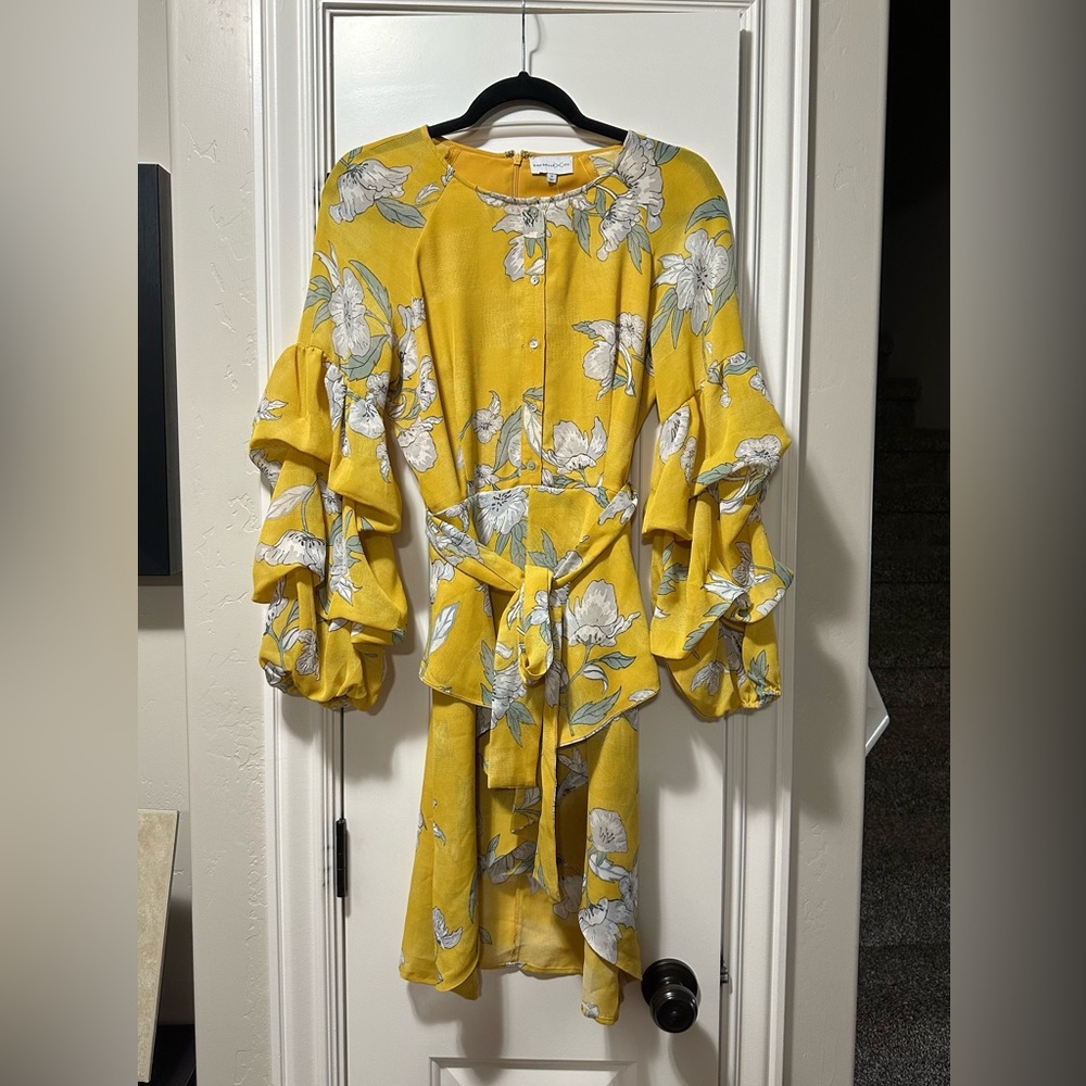 New with tags. Never worn. Chriselle J.O.A size M